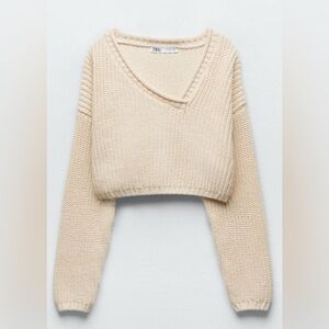 Zara V-Neck Cropped Knit Ivory/Cream Ribbed Knit Sweater- Size M